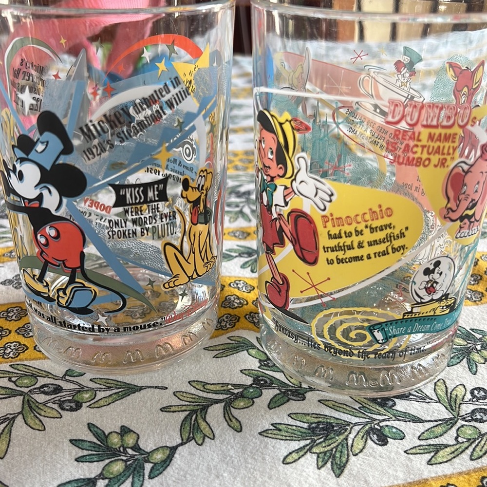 2 Vintage McDonald’s Walt Disney World "100 Years of Magic" Glasses